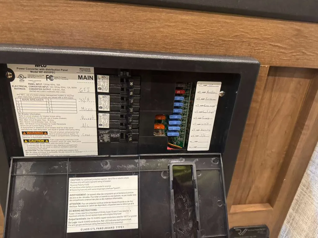 RV electrical panel repair and diagnosis in Mandarin, FL